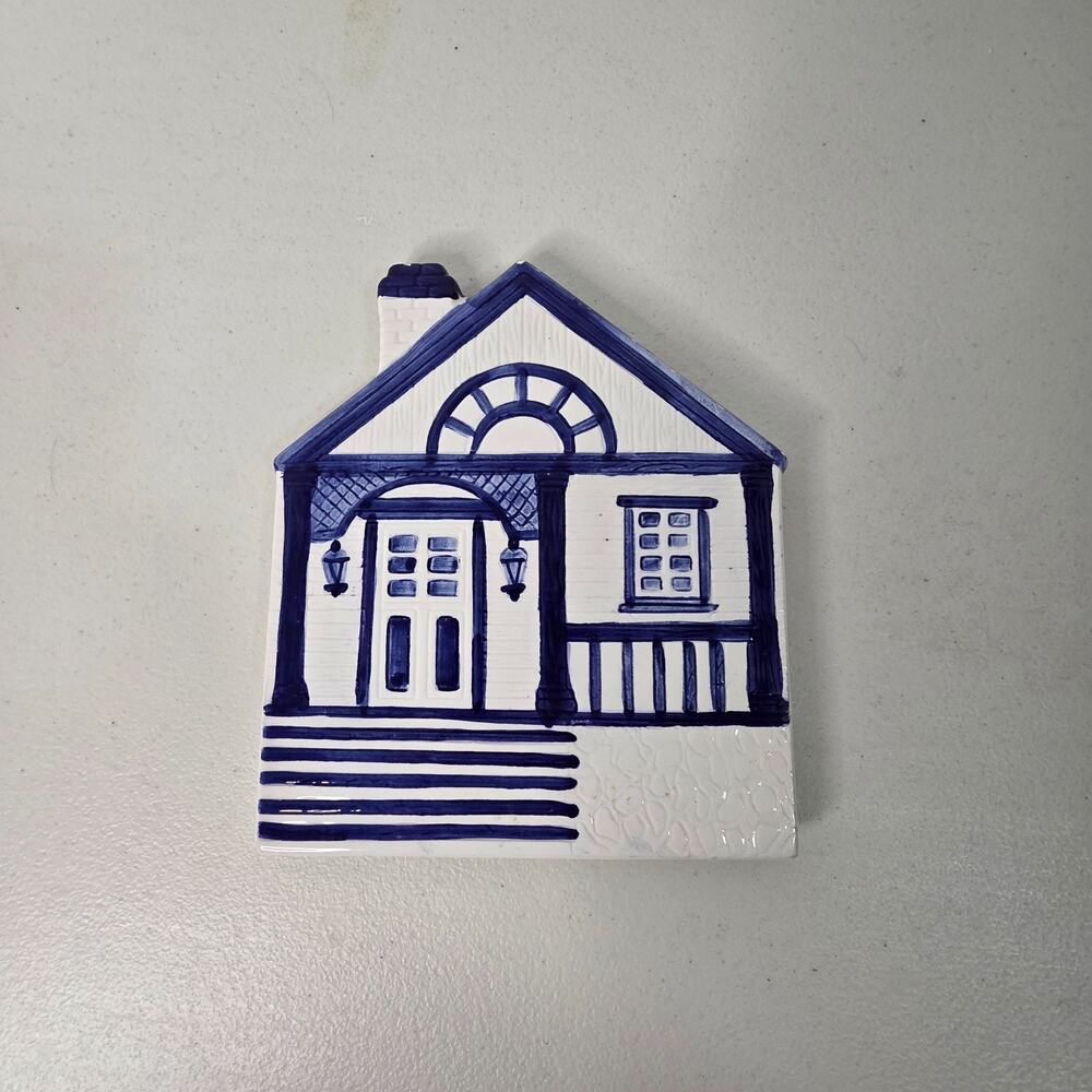 Blue & White Ceramic House Trivet Hot Plate Cottage Kitchen Decor CKRO China